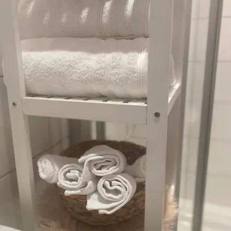 Altbau-oase Der Eleganz: Stadtnaher Komfort Pur