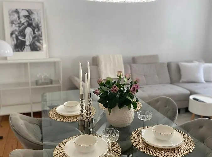 Apartament Altbau-oase Der Eleganz: Stadtnaher Komfort Pur *