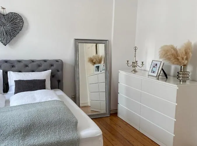 Altbau-oase Der Eleganz: Stadtnaher Komfort Pur Wiesbaden