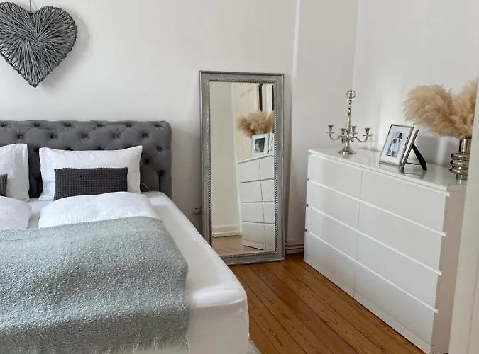 Altbau-oase Der Eleganz: Stadtnaher Komfort Pur Wiesbaden